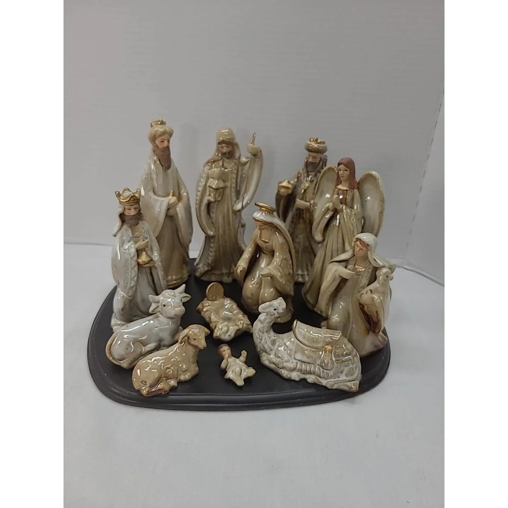 Vintage Kirkland's Porcelain Navitivy Set 13‎ Pieces #071371  Separate Jesus EUC